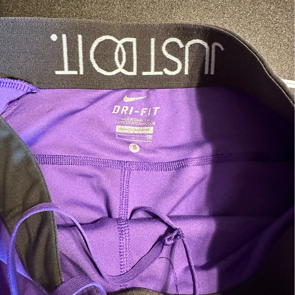Nike DRI fit capri